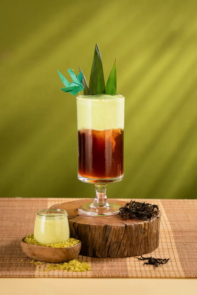 Bay trên mùa vàng