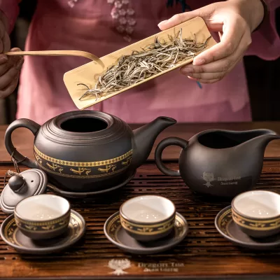 Bộ ấm chén Bát Tràng hoa văn chim hạc