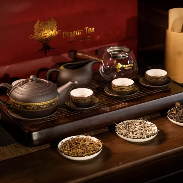 Bộ Bàn trà tre 5 chi tiết (6 chén nhỏ + 1 ấm , 1 tống thủy tinh, 1 khay trà tre, 1 tống gốm, 1 bộ trà cụ tre ) - Bộ