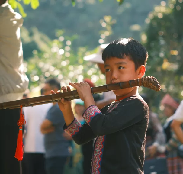 “Thưởng thức âm thanh dân gian miền sơn cước.”
