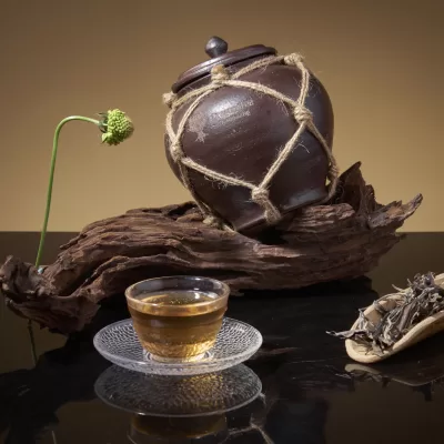 Bạch Trà Tổng Thống 1 tôm 1 lá 50g 2025, 300 tuổi - Hũ