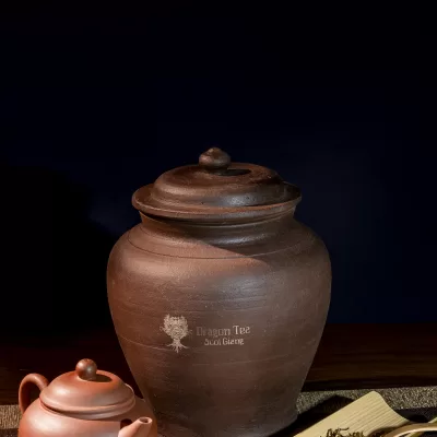 Hồng Trà 1 tôm 1 lá 100gr 2025, 300 tuổi - Hũ