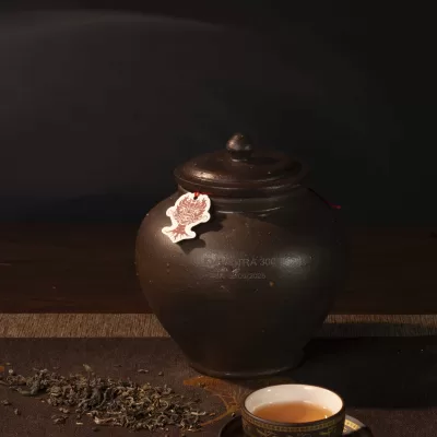 Hoàng Trà Tổng Thống 1 tôm 1 lá hũ 50gr 2025, 300 tuổi - Hũ